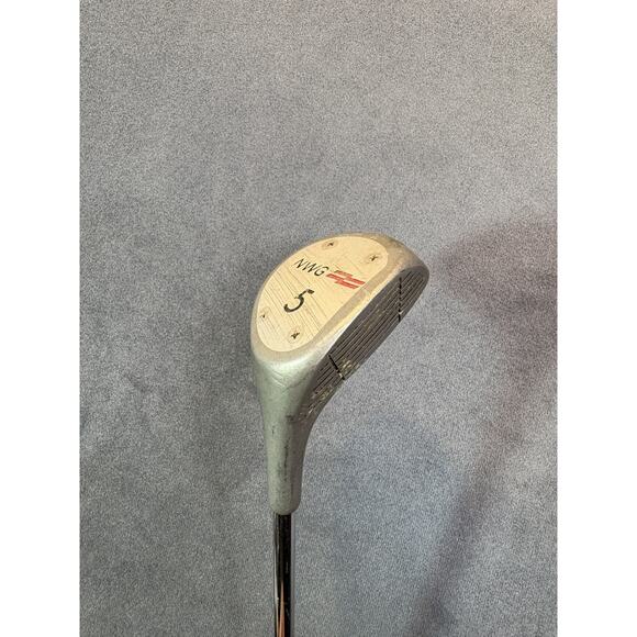 Vintage Wilson Leather Golf Bag with NWG XD 5 Gulf clubs, and a couple extra. - Picture 8 of 16